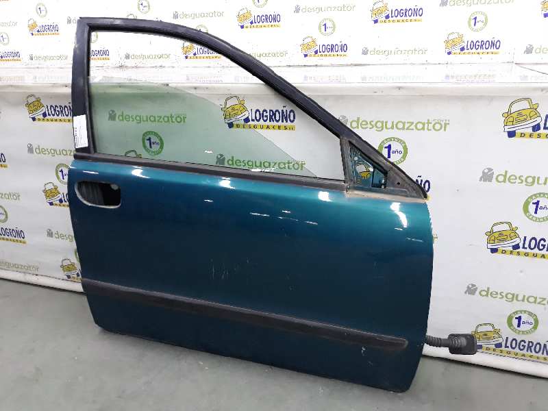 VOLVO V40 1 generation (1996-2004) Front Right Door 30632667,30632667 19632598