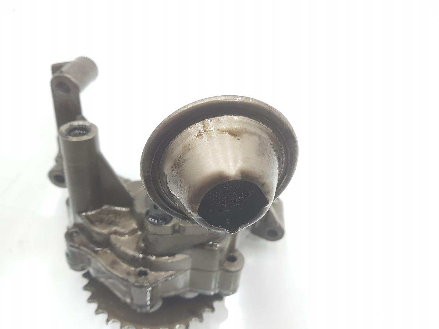 VOLKSWAGEN Passat B5 (1996-2005) Oil Pump 038115105D, 038115105D 23895508