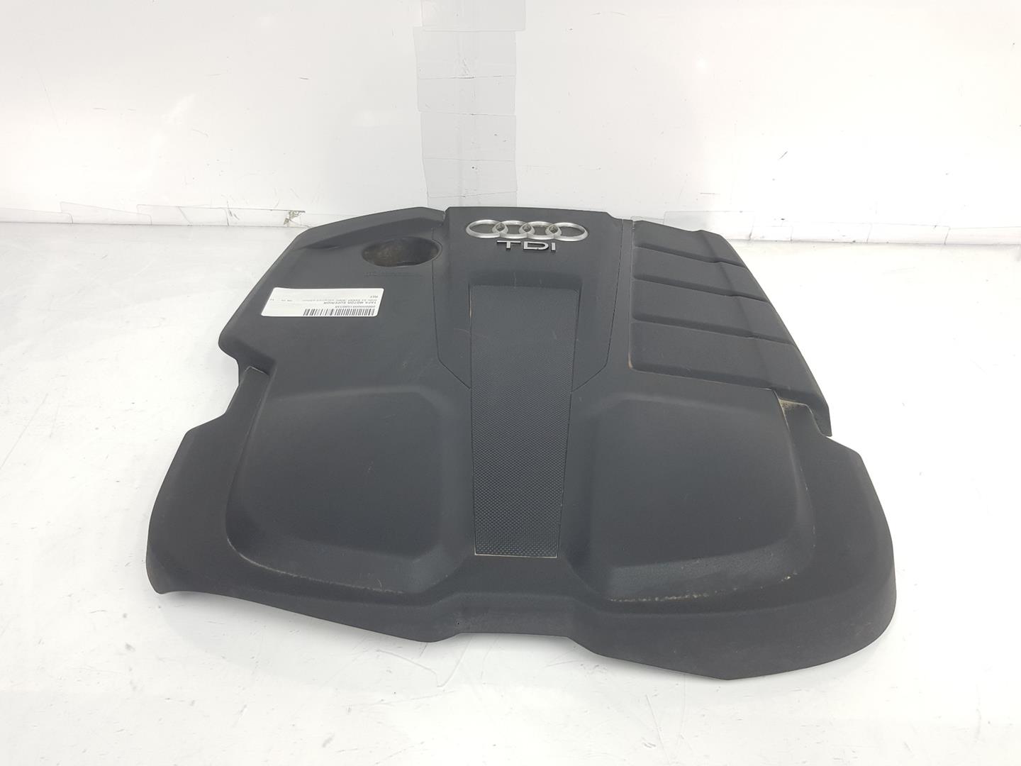 AUDI A4 B9/8W (2015-2024) Motorkåpa 04L103925P, 04L103925P 19754762