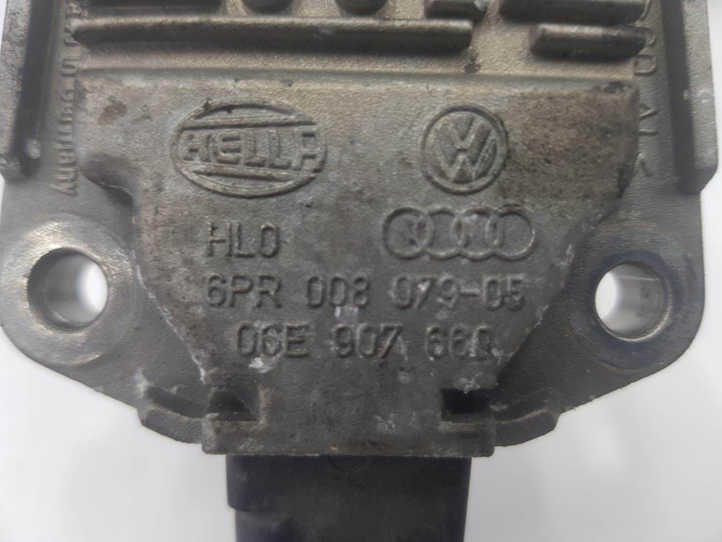 AUDI A6 C6/4F (2004-2011) Egyéb vezérlőegységek 6PR008079, 06E907660, NIVELDEACEITE1111AA 19933374