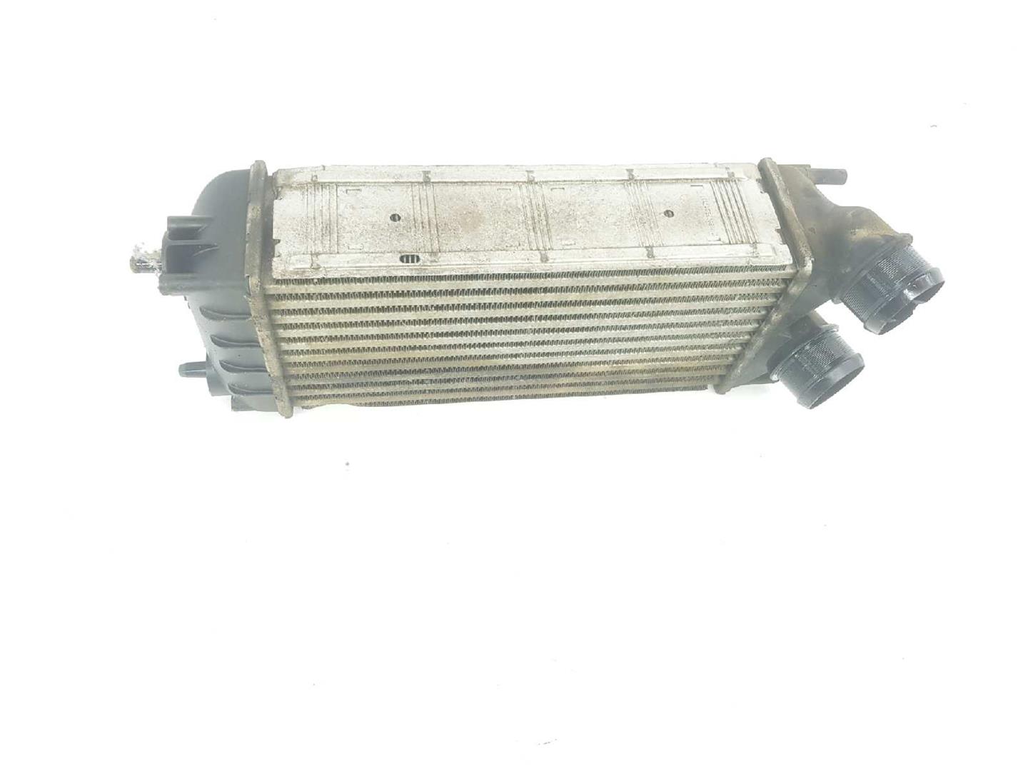 PEUGEOT Partner 2 generation (2008-2023) Radiateur de refroidisseur intermédiaire 9684212480, M144105C 19753321