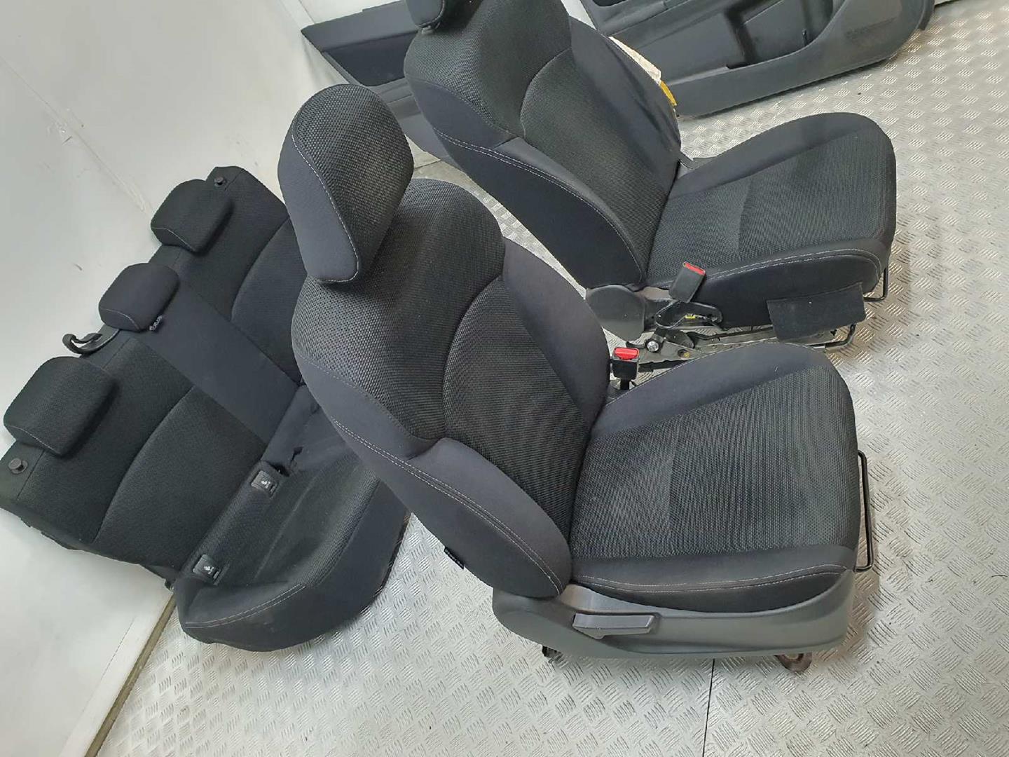 SUBARU XV 1 generation (2011-2017) Seats ASIENTOSTELA, ASIENTOSMANUALES, CONPANELES 19759308