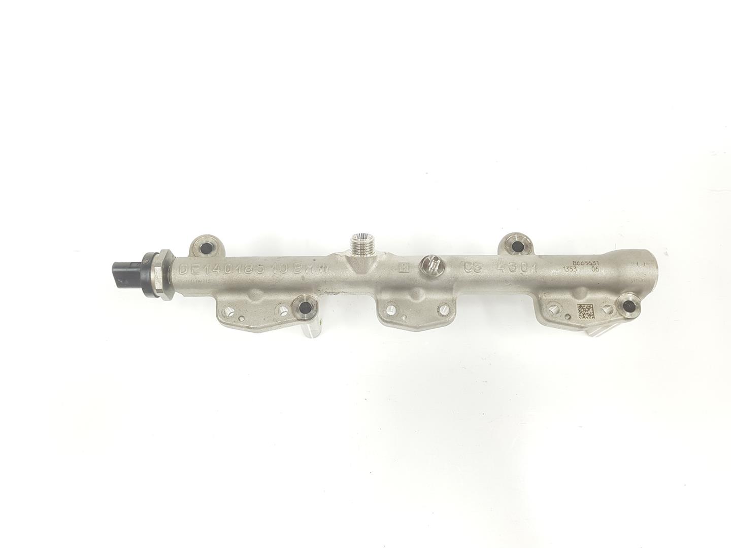 MINI Countryman 2 generation (F60) (2016-2024) Fuel Rail 13538665631, 8665631, 1212CDB 24136549