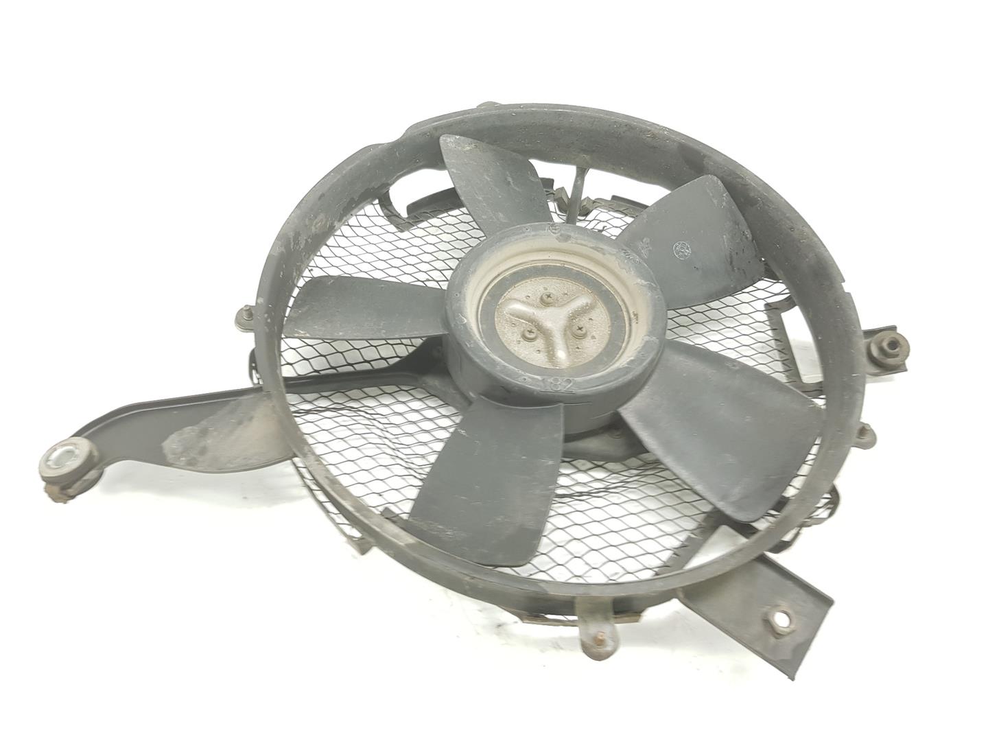 MITSUBISHI Pajero 2 generation (1991-1999) Ventilator difuzor MB657380,MB657380 24155072