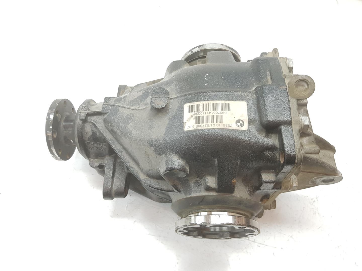 BMW X3 E83 (2003-2010) Bakre differential 33107535119, 33107535119, RELACION:3.07 20694457