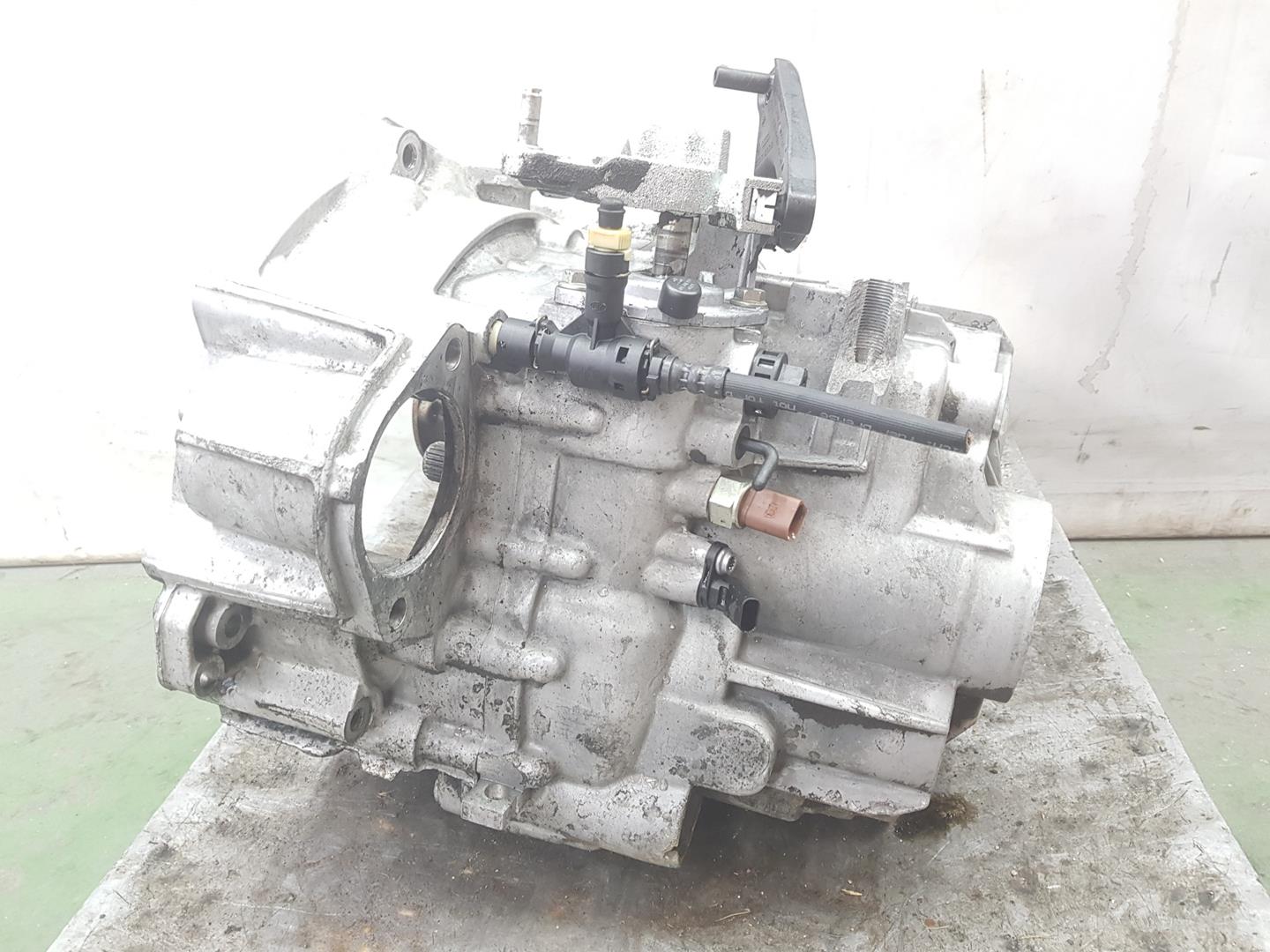 VOLKSWAGEN Golf 7 generation (2012-2024) Gearbox PGT, 02Q300050E, 02Q300050EX 19883857