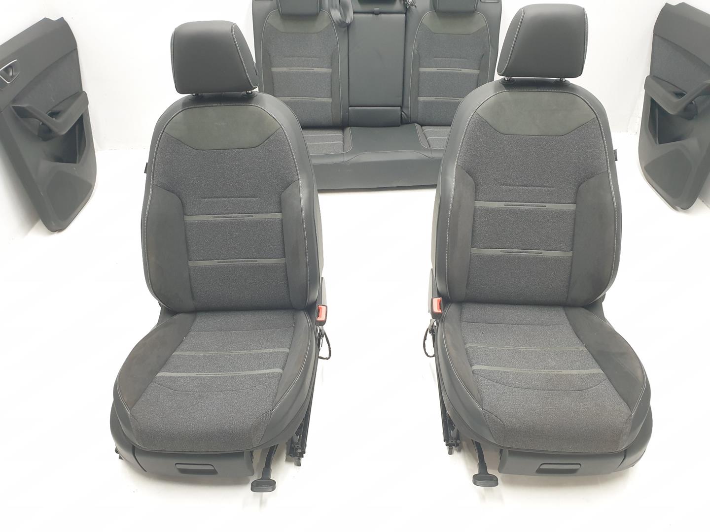 SEAT Ateca 1 generation (2016-2024) Sėdynės ENTELA, MANUAL, CONPANELES 24823792