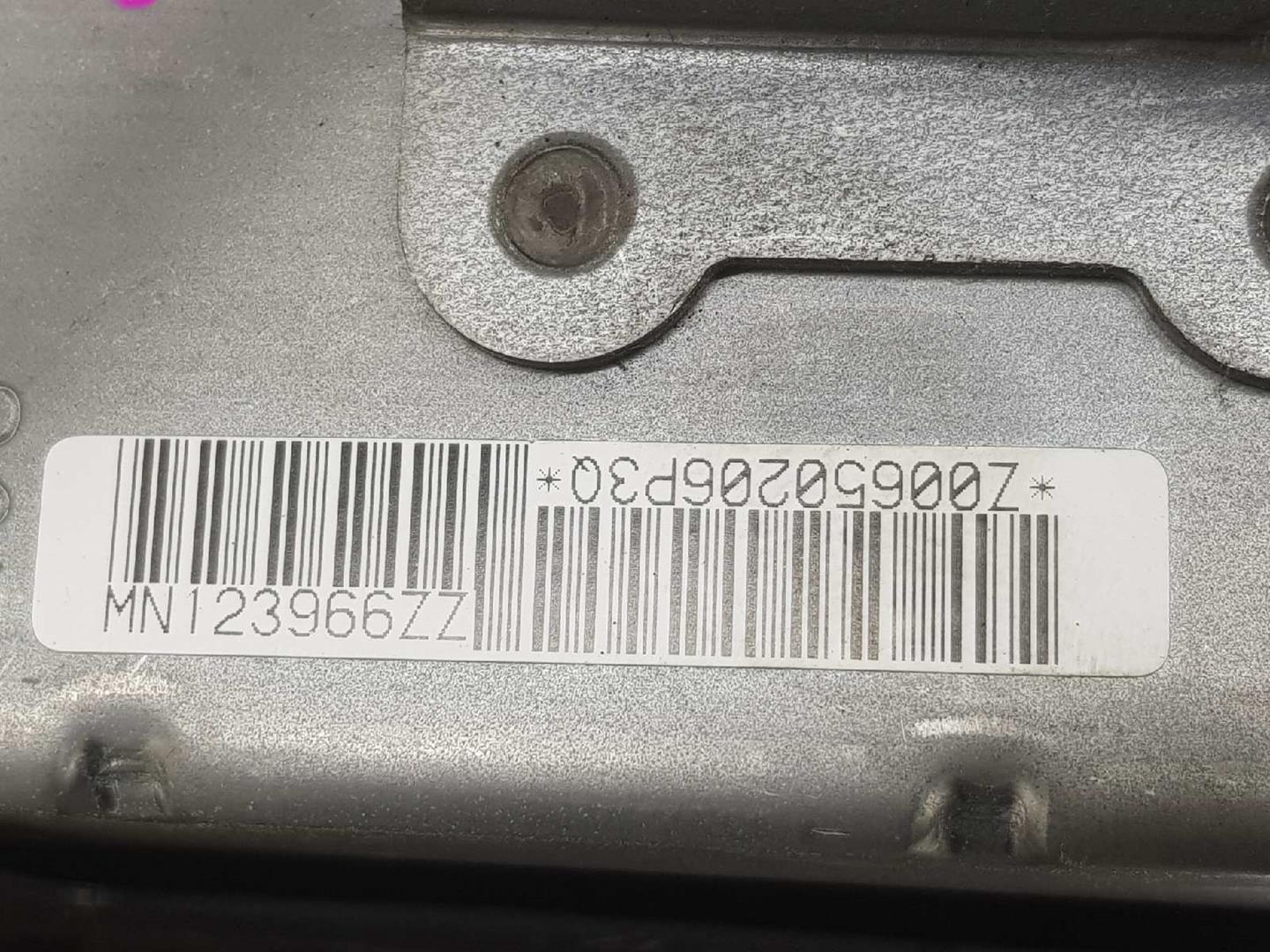 MITSUBISHI L200 4 generation (2006-2015) Другая деталь MN123652XA,7030A851XA,MR587974 19731928