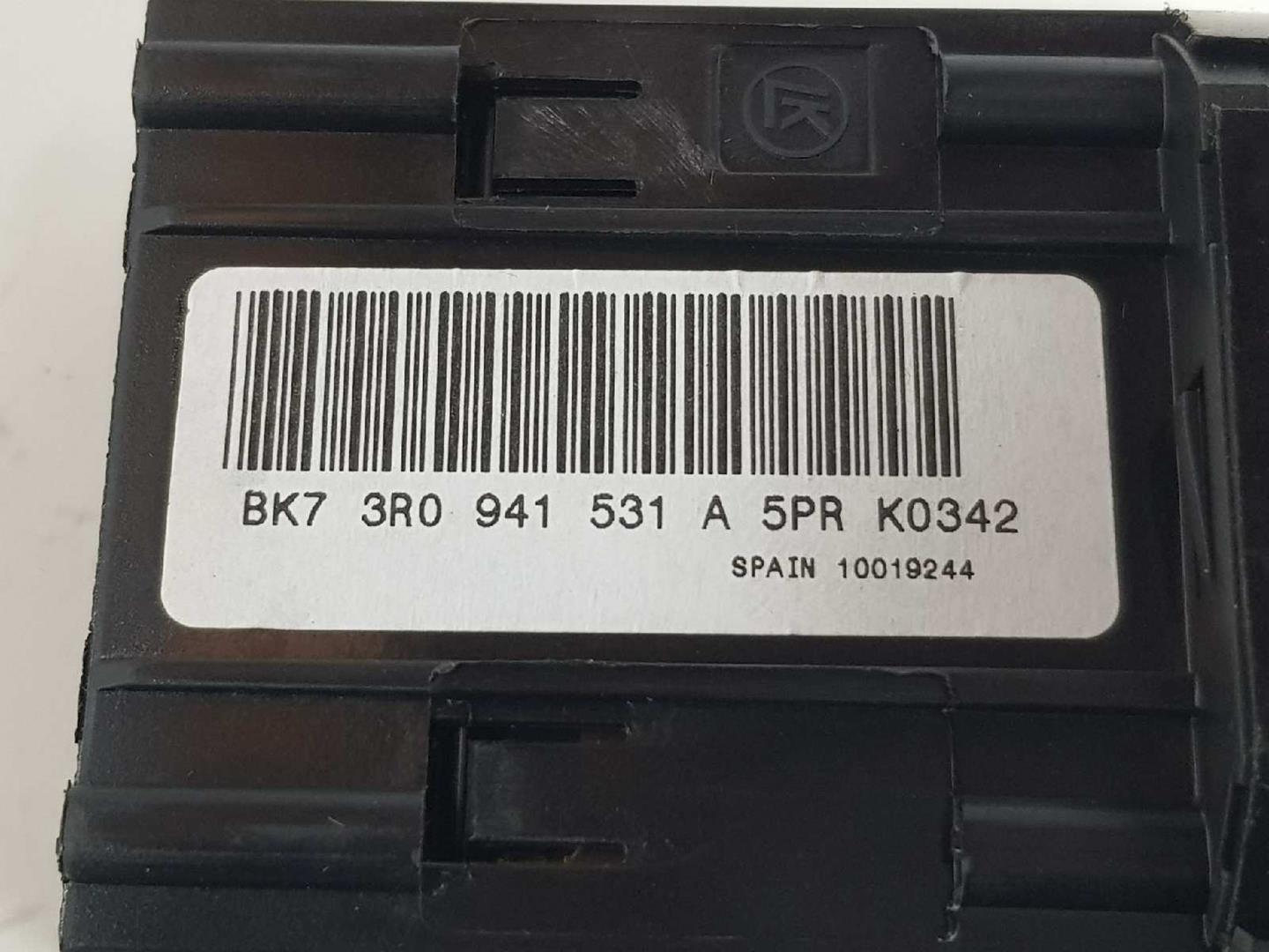 SEAT Exeo 1 generation (2009-2012) Unitate de control comutator faruri 3R0941531A, 3R0941531A5PR 19906257