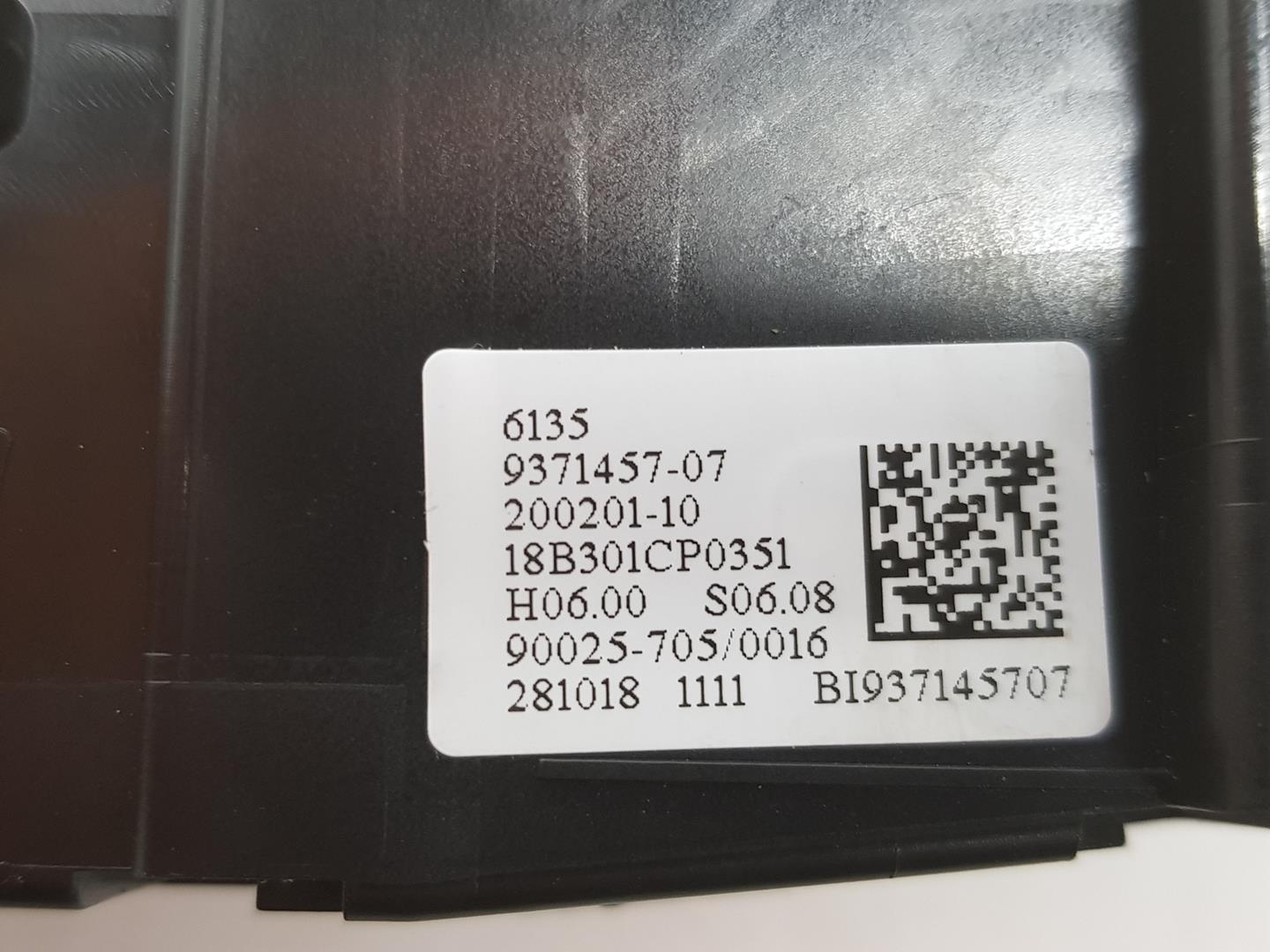 BMW X1 F48/F49 (2015-2023) Переключатель кнопок 64119371457, 9371457 24154578