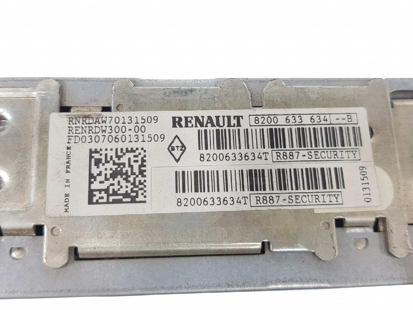 RENAULT Master 2 generation (1997-2010) Music Player Without GPS 8200633634,8200633634 24090615