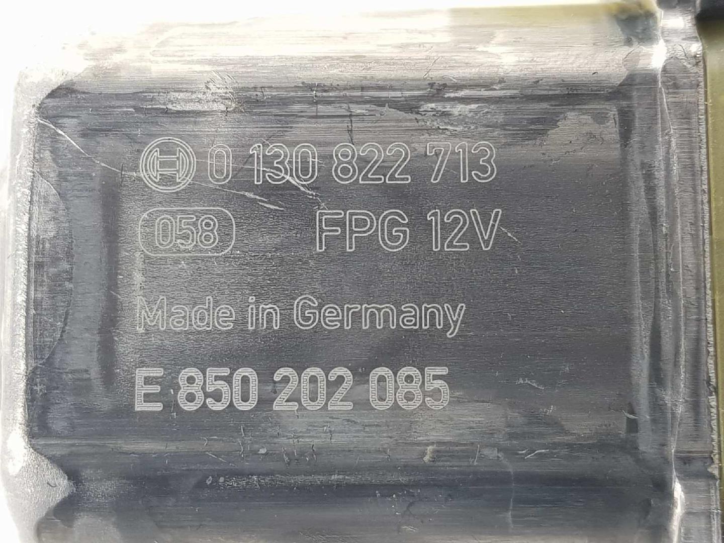 AUDI A3 8V (2012-2020) Bagerste venstre dør vindue kontrolmotor 5Q0959801, 0130822713, E8502020852222DL 19760815