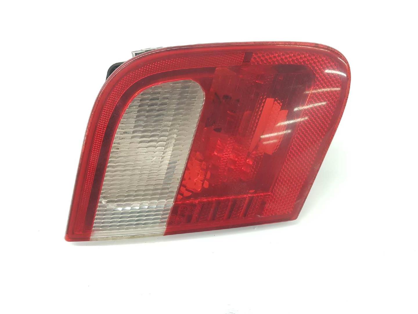 BMW 3 Series E46 (1997-2006) Left Side Tailgate Taillight 63218364923, 8364923 19935693