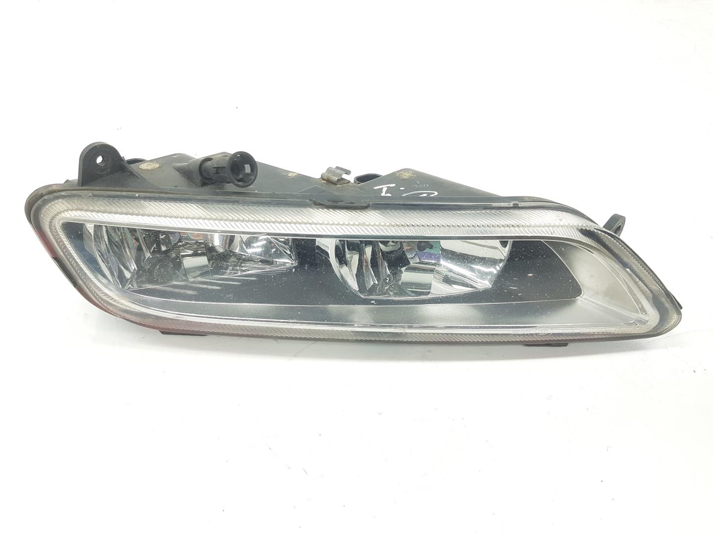 VOLKSWAGEN Passat B7 (2010-2015) Front Left Fog Light 3AA941661G,3AA941661G 19822416