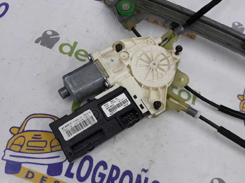 RENAULT Laguna 3 generation (2007-2015) Front Right Door Window Regulator 807000002R 19638410