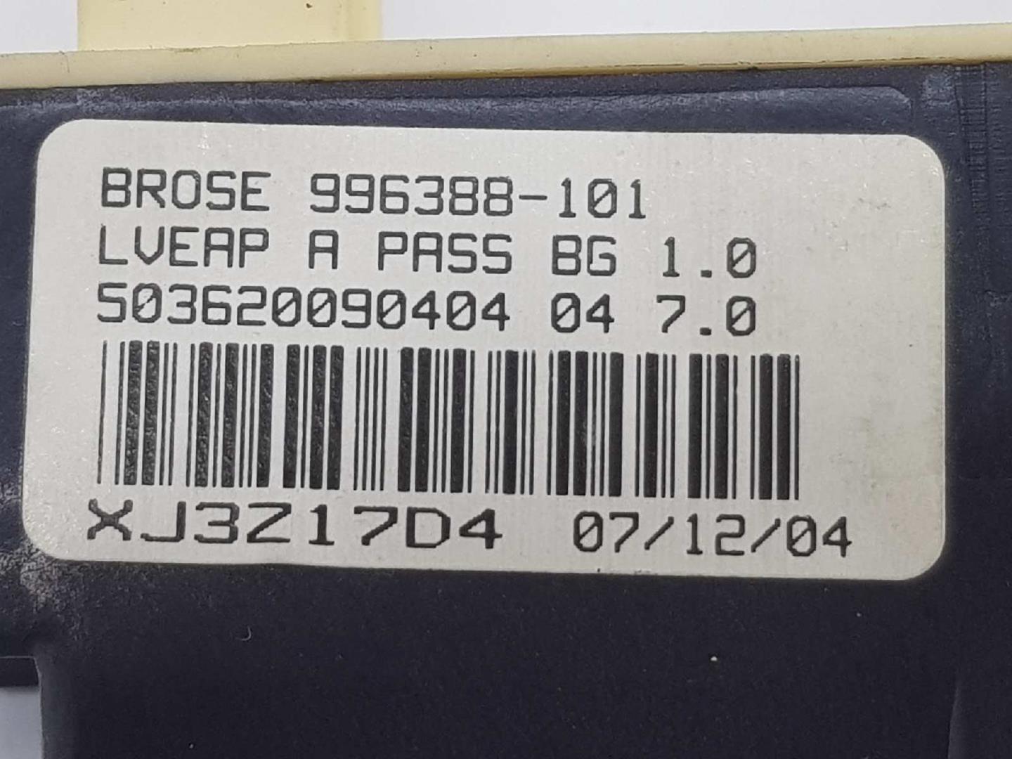 CITROËN C4 1 generation (2004-2011) Moteur de commande de vitre de porte avant droite 9222AV, 9222AV 19726294