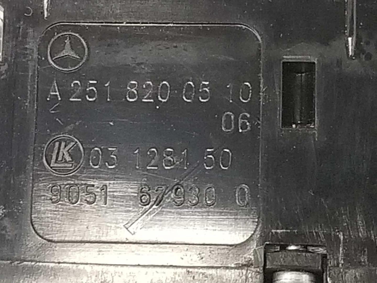 MERCEDES-BENZ M-Class W164 (2005-2011) Galinių dešinių durų langų pakėlimo mygtukas A2518200510,2518200510 19709343