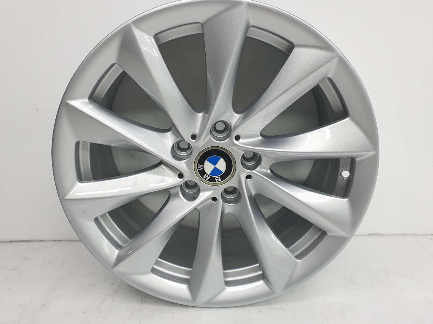BMW 4 Series F32/F33/F36 (2013-2020) Tire 6796248, 36116796248, 18PULGADAS 19731646