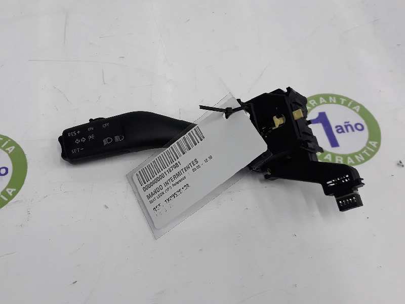 SEAT Leon 2 generation (2005-2012) Turn switch knob 1K0953513A, 01103501 19663613