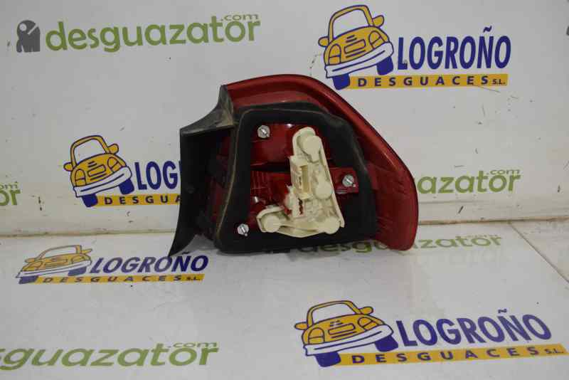 Pisca tras esquerdo 204D4 63216937457 de Bmw Serie 3 berlina e90 2007-2011 con 225296 km - pieza usada