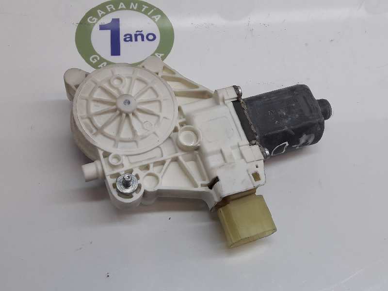 BMW 3 Series E90/E91/E92/E93 (2004-2013) Front Right Door Window Control Motor 67626927028,67626927028 19642643