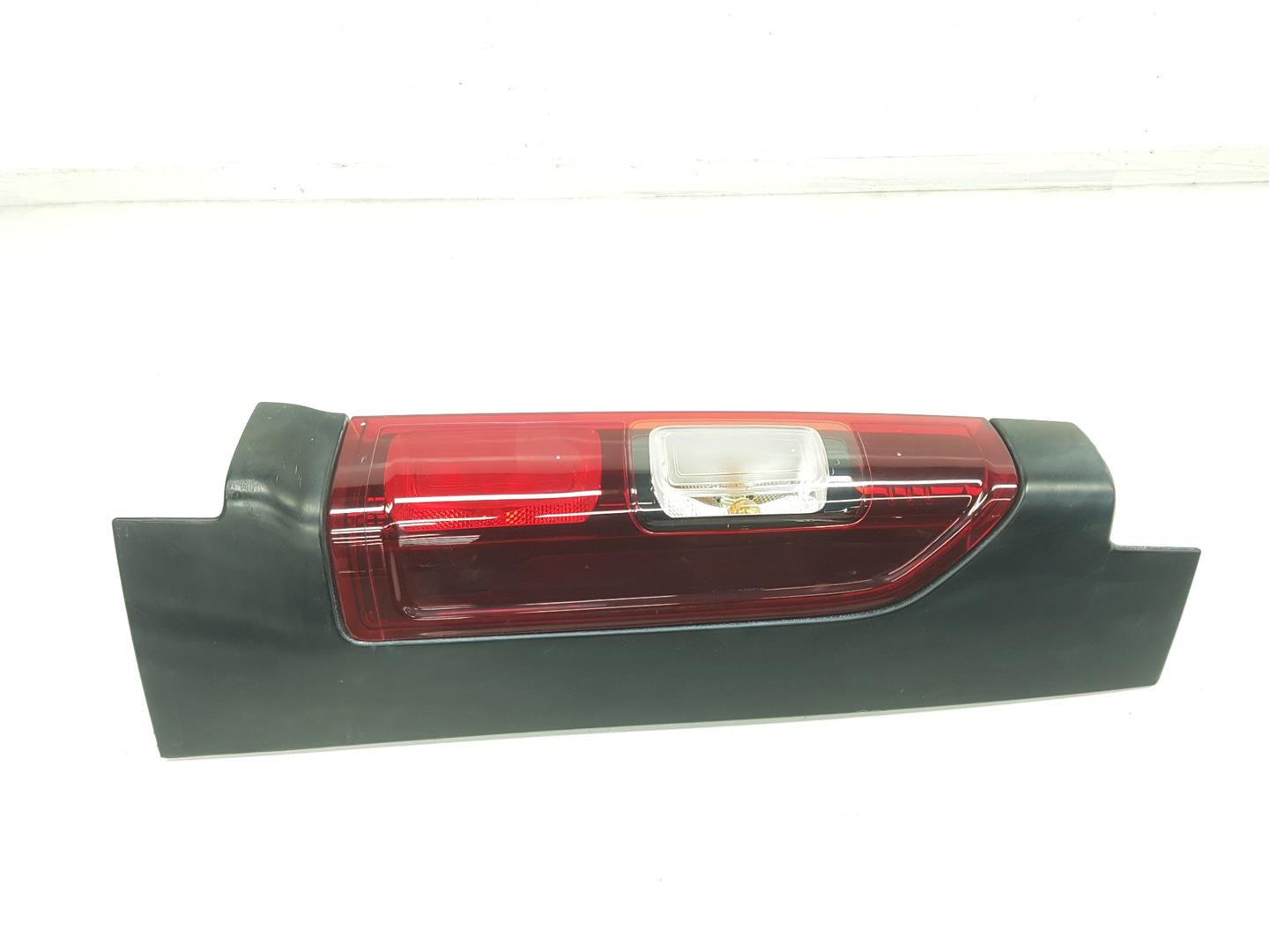 RENAULT Trafic 2 generation (2001-2015) Rear Right Taillight Lamp 265504656R, 265504656R 24222312