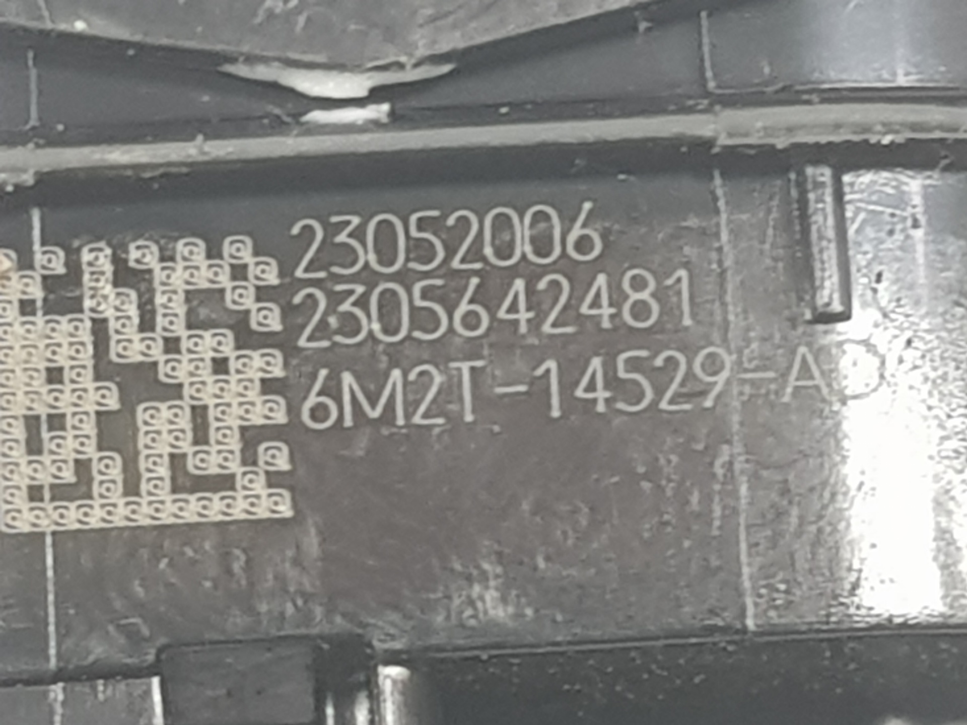 Pulsantiera alzavetri anteriore destra QXWB 1428969 de Ford S-max 2006-2016 140 CV con 164737 km - pieza usada