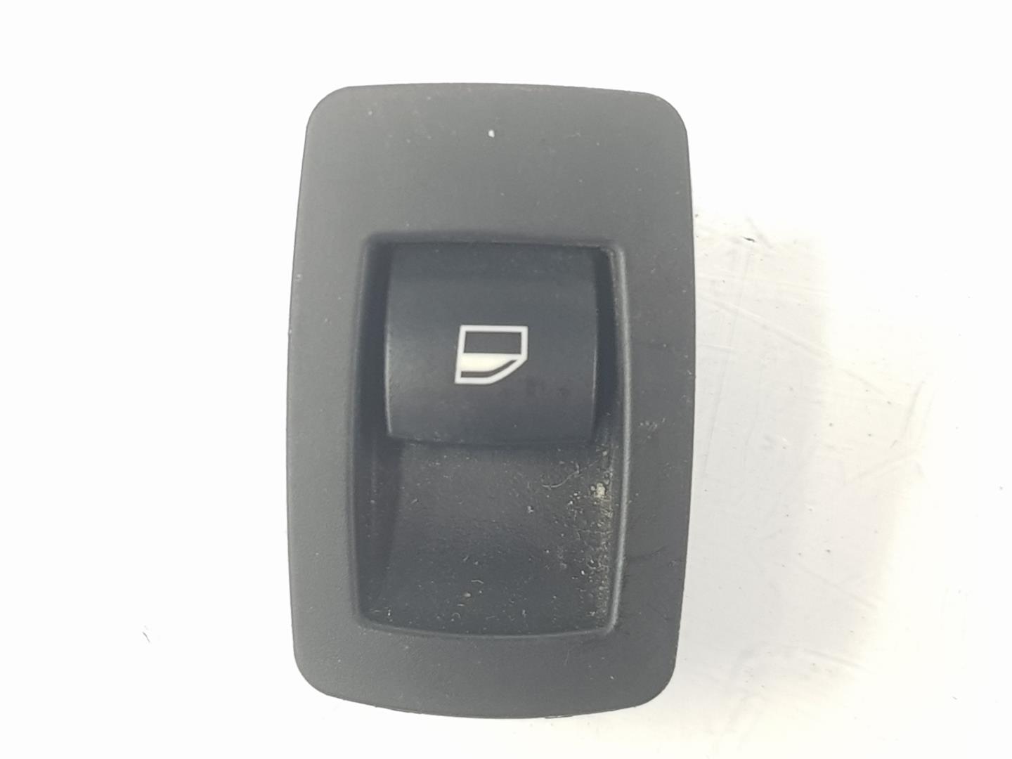 BMW 3 Series E90/E91/E92/E93 (2004-2013) Front Right Door Window Switch 61316945874, 6945874 19916746