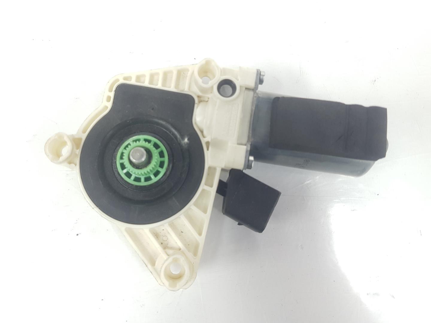 MERCEDES-BENZ CLA-Class C117 (2013-2016) Front Left Door Window Regulator Motor A2078200542,A2078200542 19727138