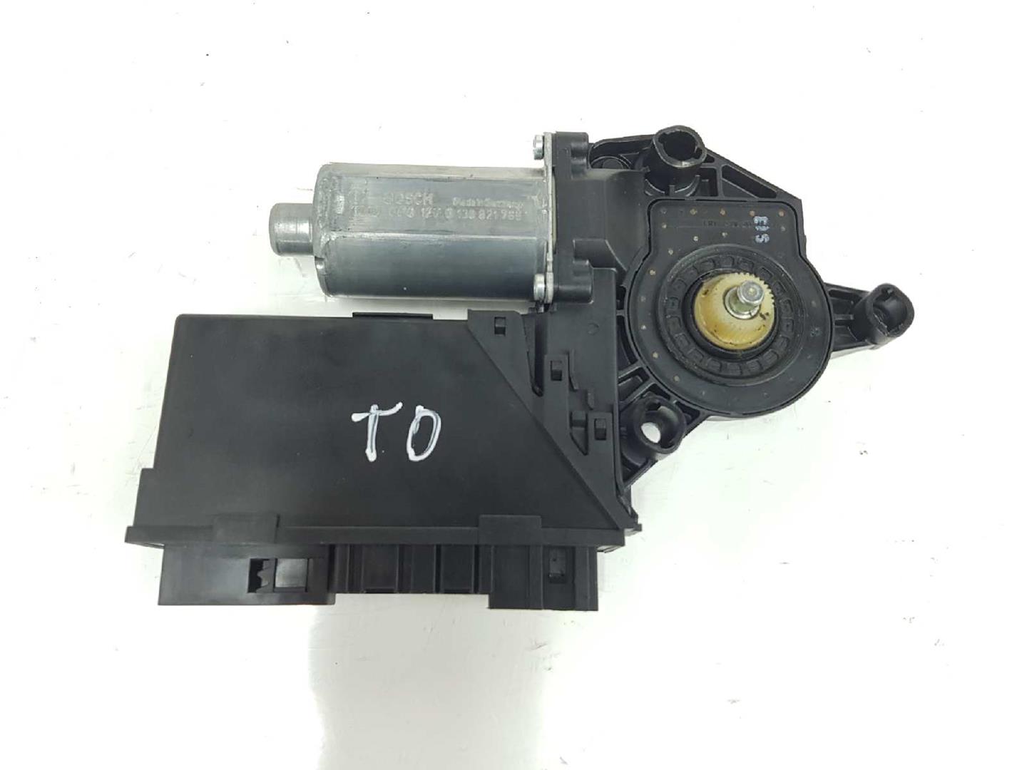 SEAT Exeo 1 generation (2009-2012) Rear Right Door Window Control Motor 8E0959802E, 5WK49205CBF105849204, 102238XXX0130821766 19906281