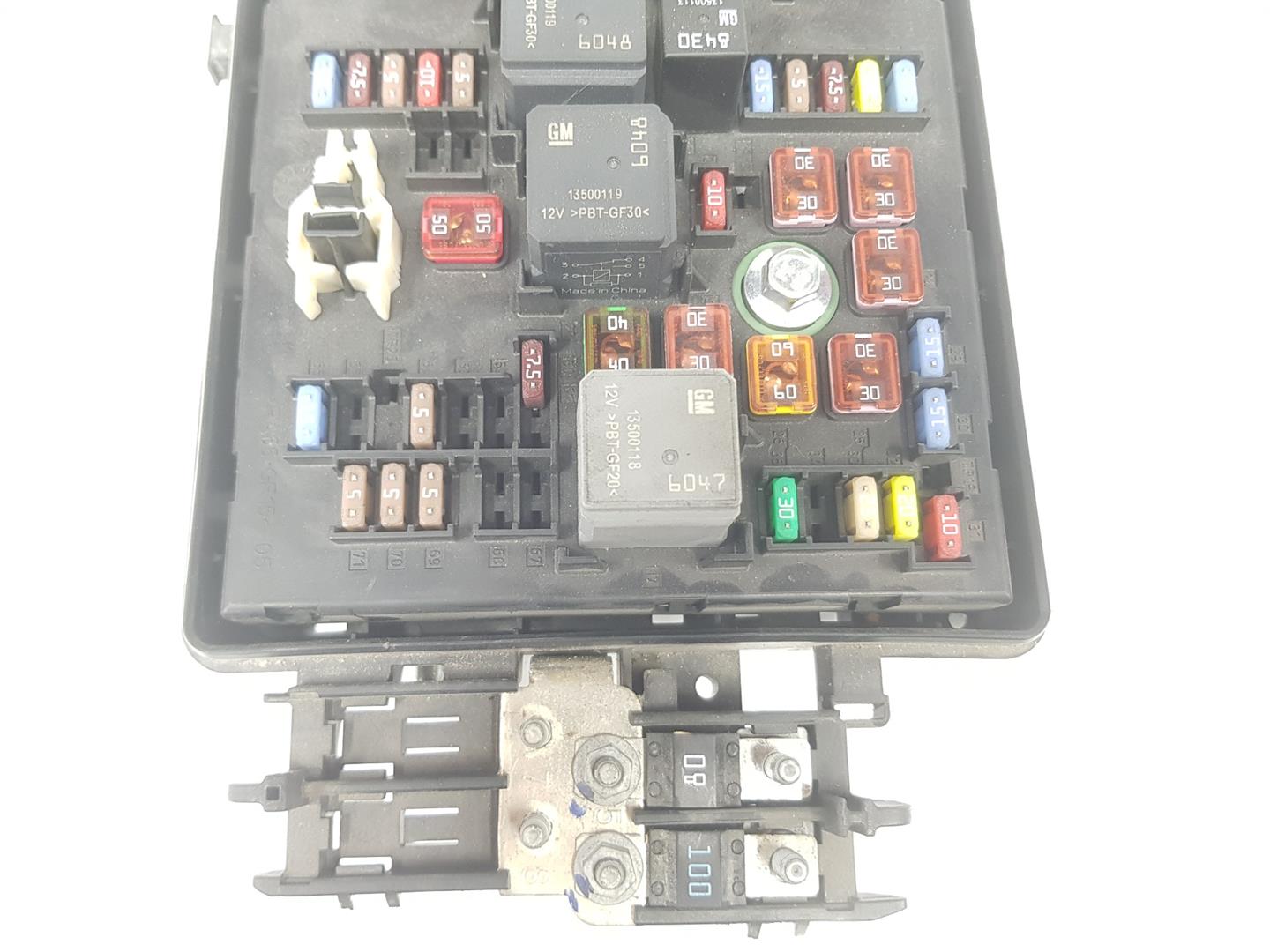 OPEL Insignia A (2008-2016) Fuse Box 13343479,13343479 21075641