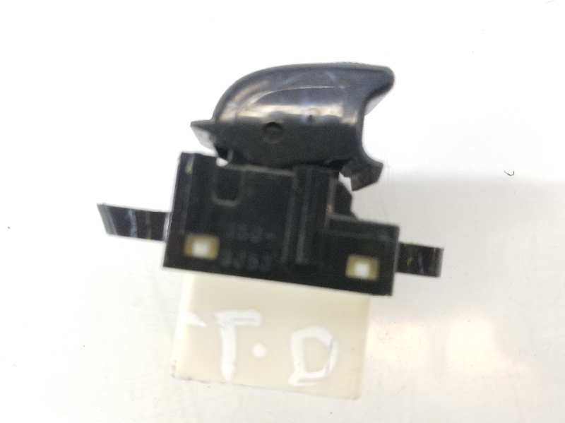 MAZDA 6 GG (2002-2007) Aizmugurējo labo durvju loga pacelšanas slēdzis GE4T66370A,GE4T66370A 19549791