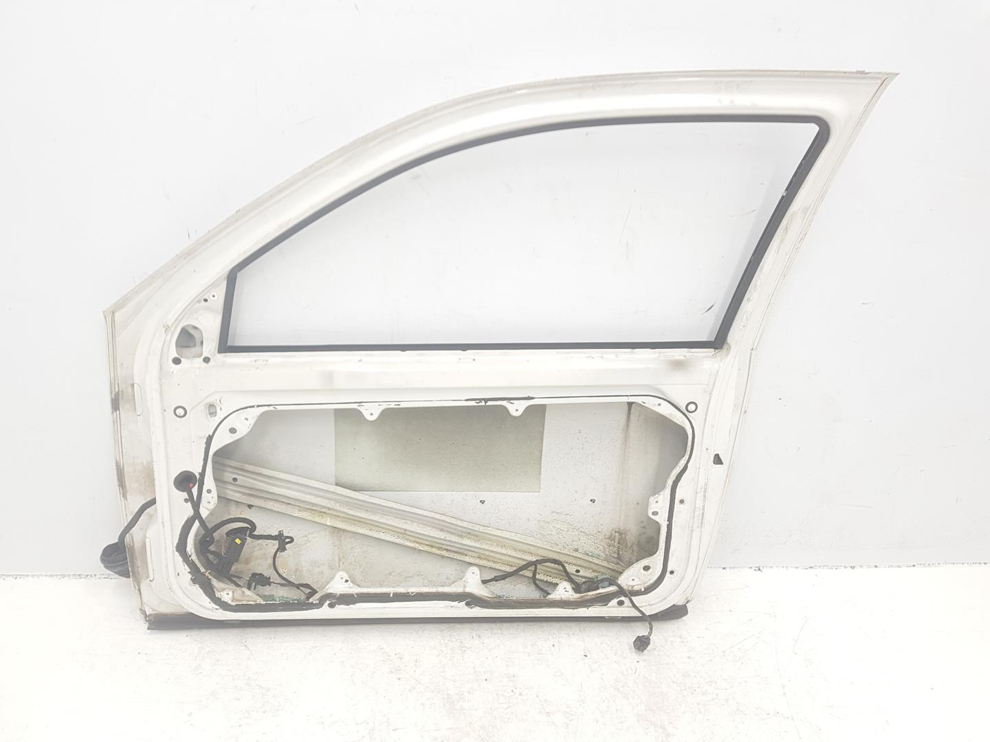 VOLKSWAGEN Bora 1 generation (1998-2005) Front Right Door 1J3831056H,COLORBLANCOB9A 19937244