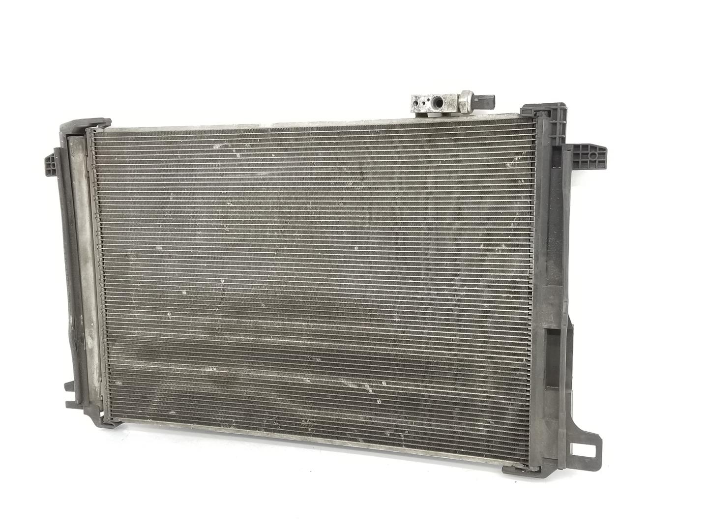 MERCEDES-BENZ E-Class W212/S212/C207/A207 (2009-2016) Gaisa kondensācijas radiators A2045000654, A2045000654, CZ4477506701 19794168