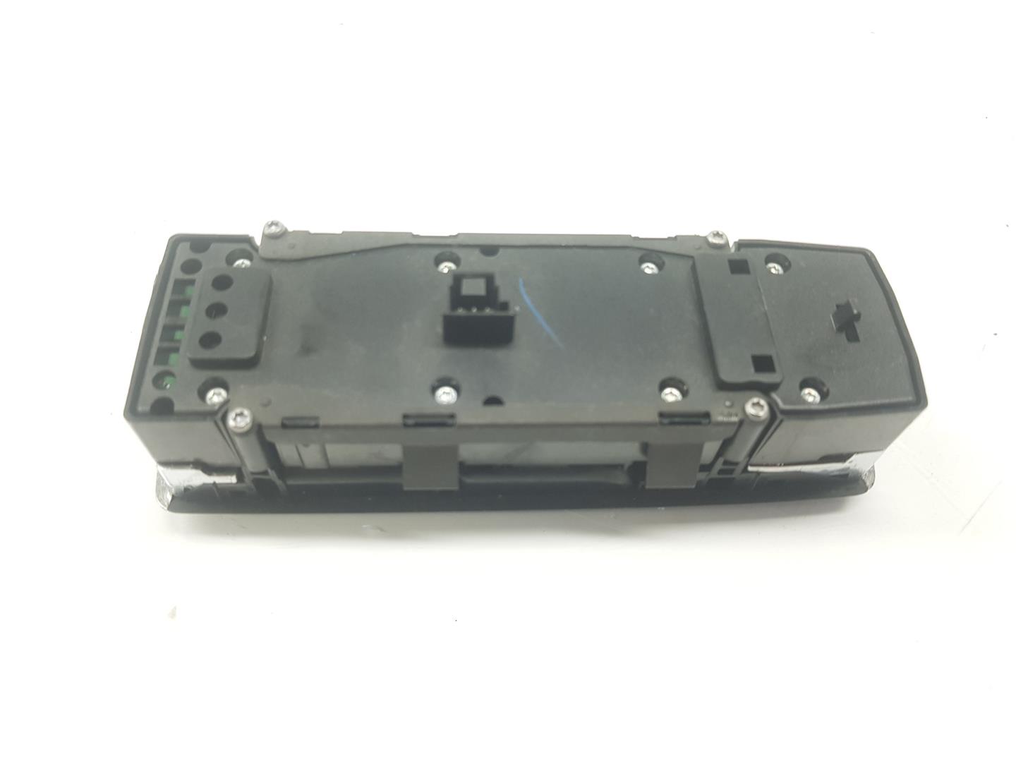 MERCEDES-BENZ B-Class W246 (2011-2020) Front Left Door Window Switch A1669054300, A1669054300 21074493