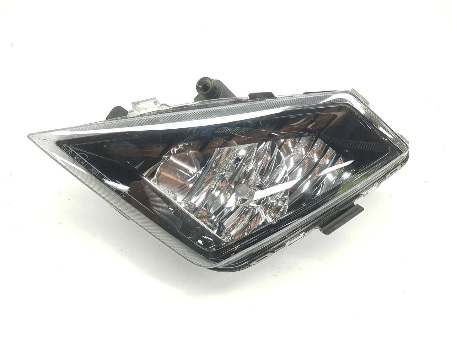 SEAT Alhambra 2 generation (2010-2021) Front Right Fog Light 6F0941702A 21570804