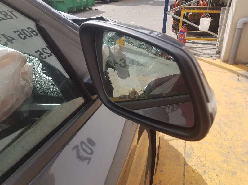 BMW X1 F48/F49 (2015-2023) Превключвател за управление на прозореца на задната дясна врата 61319208107, 61319208107, 9208107 24115267