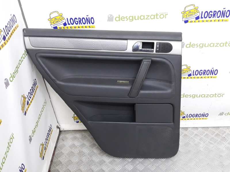 VOLKSWAGEN Touareg 1 generation (2002-2010) Aizmugurējo kreiso durvju moldings 7L6867211 19633924