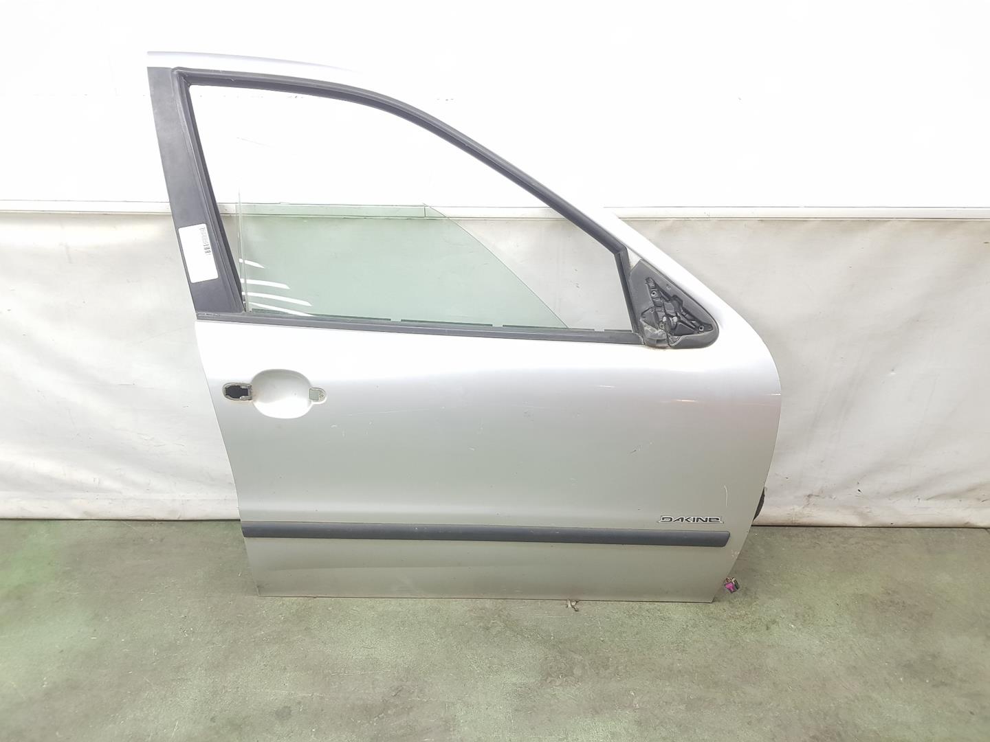 SEAT Leon 1 generation (1999-2005) Front Right Door 1M0831056N,1M0831056N,GRISL1/S7NN 19742334