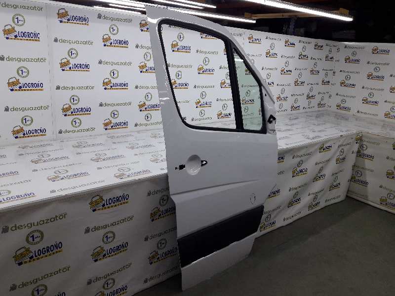 MERCEDES-BENZ Sprinter 2 generation (906) (2006-2018) Передняя правая дверь BLANCA,A9067200105 19608851