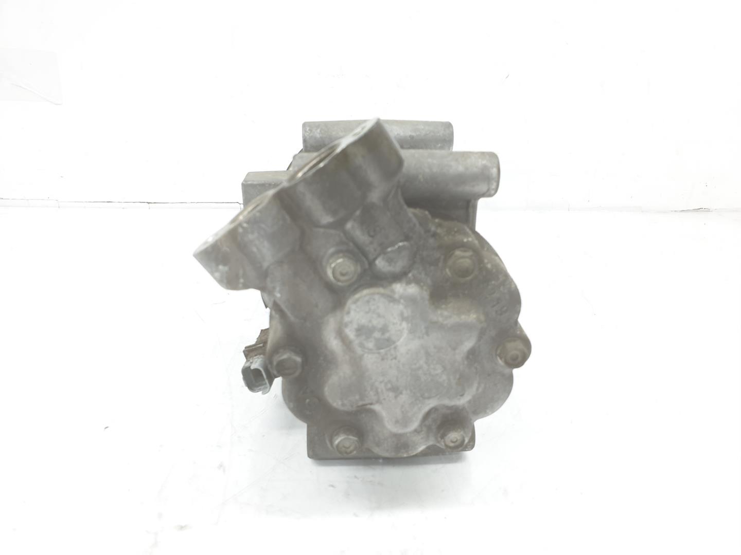 MERCEDES-BENZ Citan W415 (2012-2021) Pompe de climatisation A4158300100,8200953359 24126990