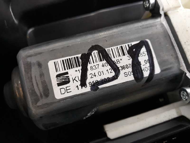 SEAT Leon 2 generation (2005-2012) Стеклоподъемник передней правой двери 1P0837402AB,961883105,1T0959702A 19672833