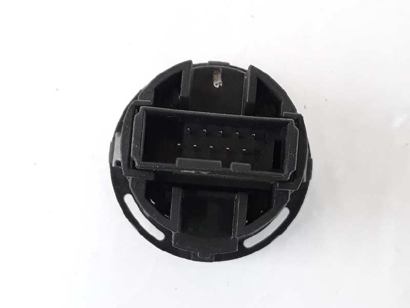 BMW 1 Series E81/E82/E87/E88 (2004-2013) Buton de aprindere 61316949499, 61316949499 19658699