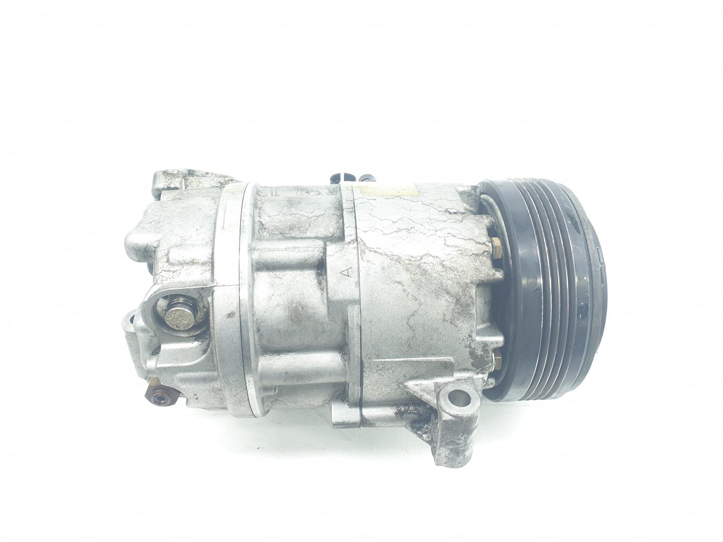 RENAULT Pompe de climatisation 9145353, 64529145353 25386472