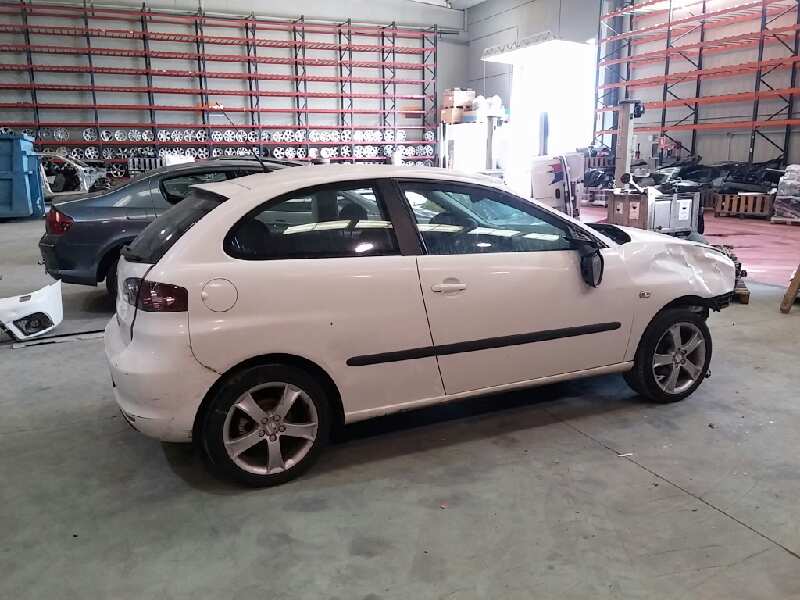 SEAT Ibiza 3 generation (2002-2008) Pravé krídlo zrkadlo 6L1857508AA,6L1857508AA,2222DL 26353324