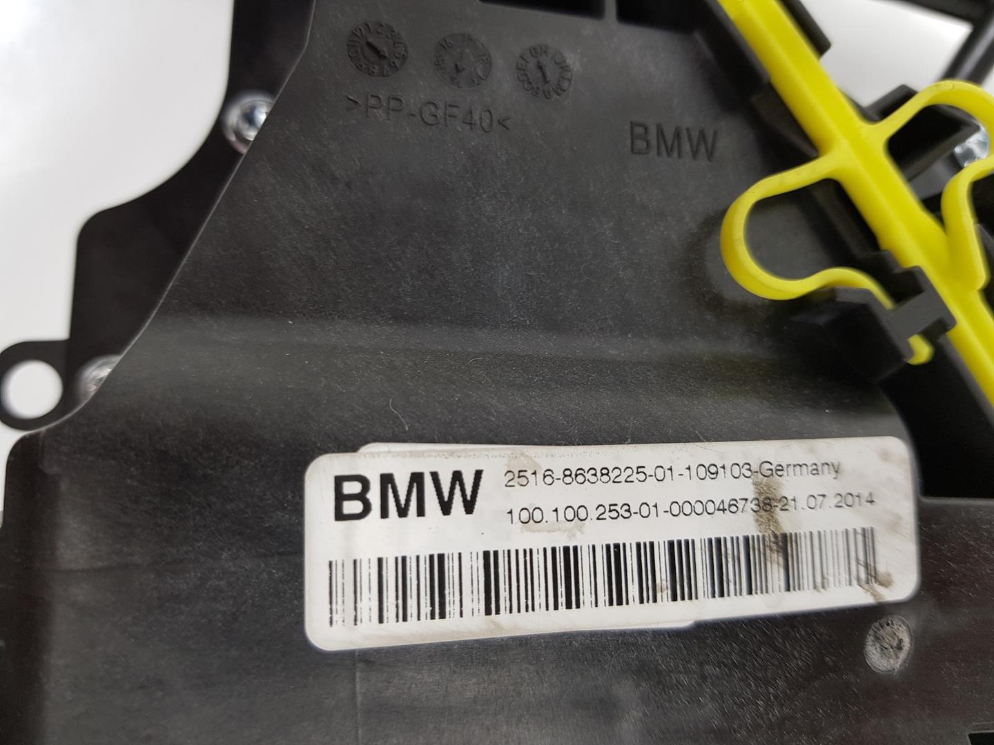 BMW 2 Series Active Tourer F45 (2014-2018) Bėgių svirties (perjungimo svirties) bumbulas 8638225, 8483098 24249391