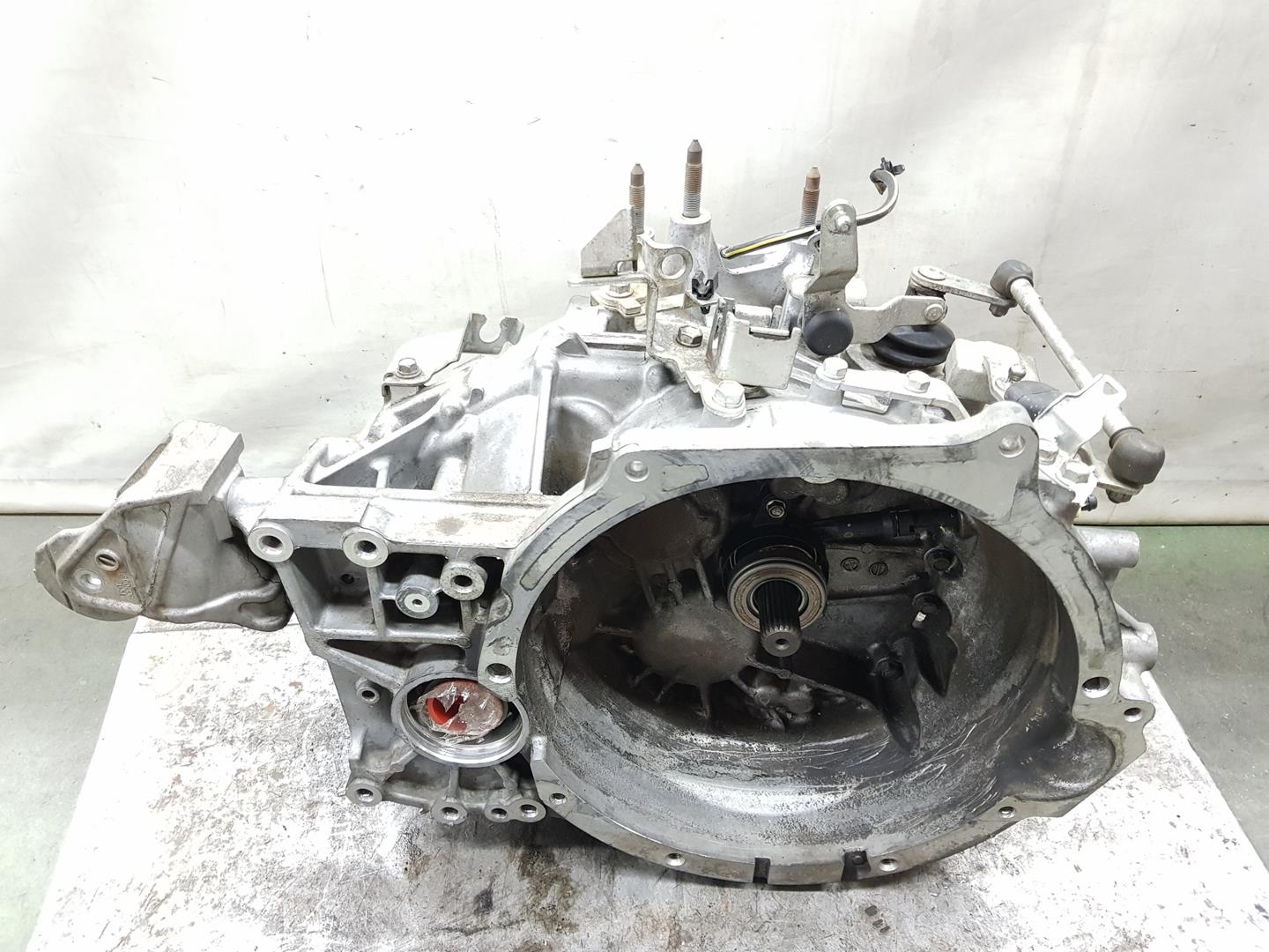 MITSUBISHI ASX 1 generation (2010-2020) Gearbox 2500A269 23910456