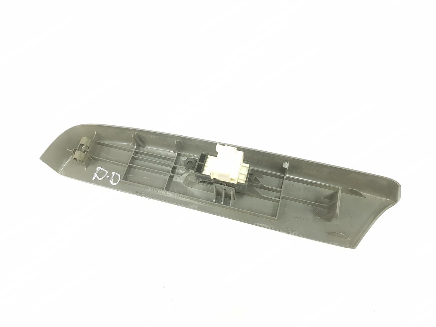 NISSAN Navara D22 (1997-2005) Front Right Door Window Switch 254110V000, 254110V000 19925194