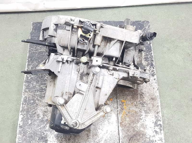 RENAULT Kangoo 1 generation (1998-2009) Gearbox JB1974, 7701700521, 7701723258 19742708