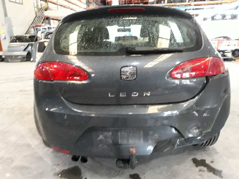 SEAT Leon 2 generation (2005-2012) Kairys skydelis nuo saulės (saulės apsauga) 5P0857551P, 5P0857551P, GRISCLARO 23777258